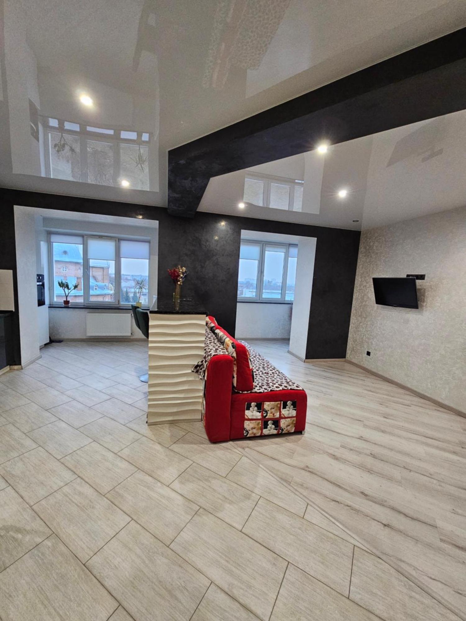 Вулиця Дмитра Іващенка Апартаменти Lutsʼk Habitación foto